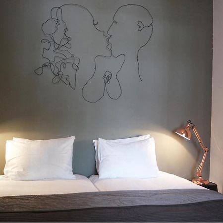 Alberti - Bed & Bike Róterdam Habitación foto